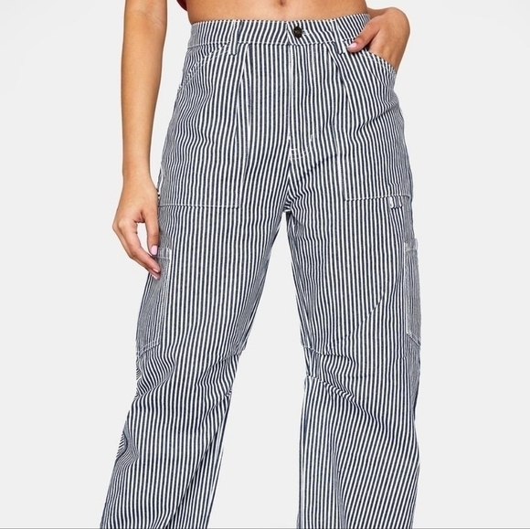 Lioness High Waisted Raw‎ Hem Pinstripe Wide Leg Jeans Size Small - Picture 3 of 11